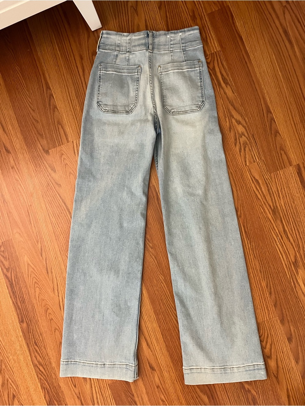 Maeve Light Blue Wide-Leg Colette Jeans in color: ‘light denim’ size 26 - Picture 8 of 14